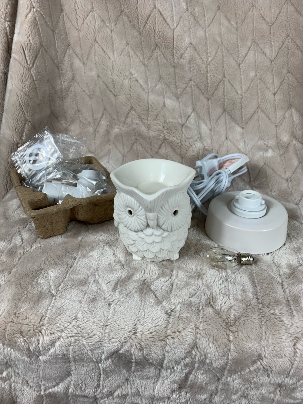 Scentsy Whoot White Owl Wax Warmer Plug In w/ Tabletop Base Nightlight